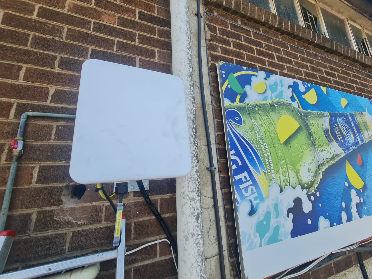 Compact Wall Installation